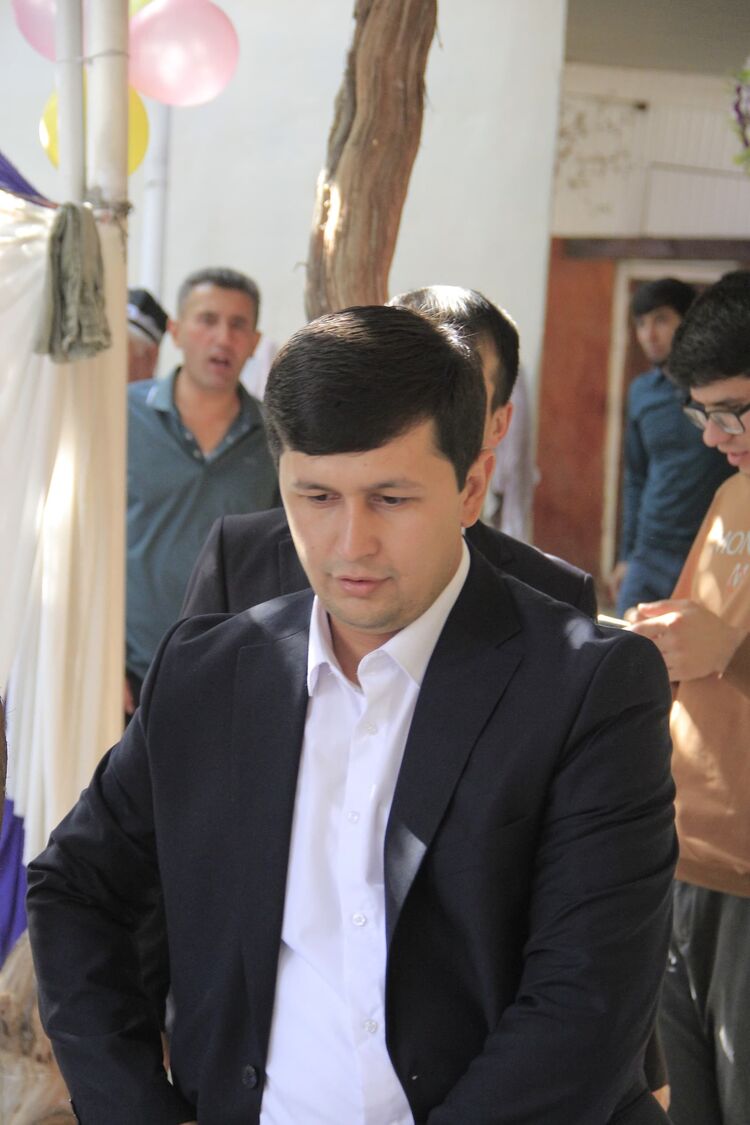  50632788  Umaralijon, 27 ,    