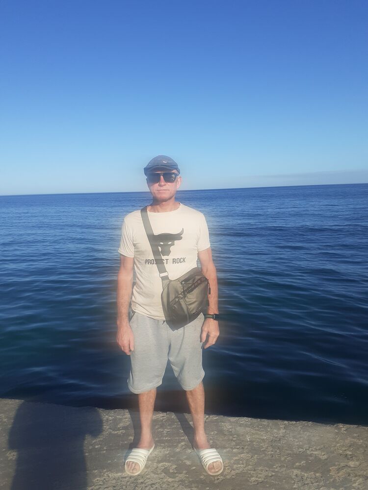  53761208  Toha, 45 ,    