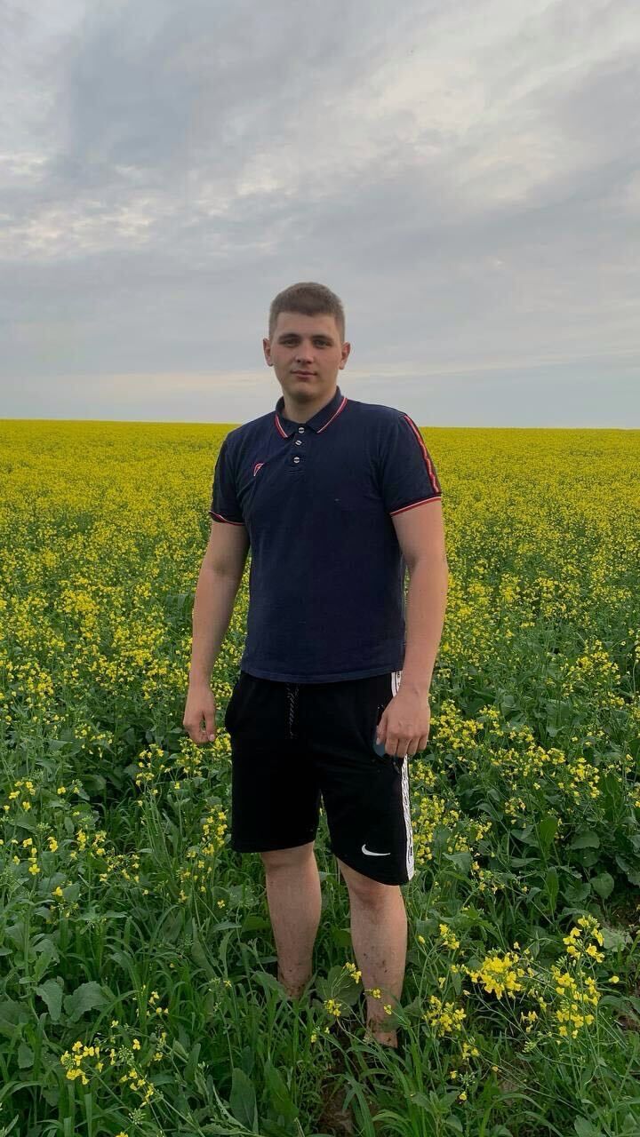  42725018  , 24 ,    