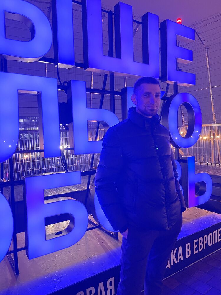  54293898  Valek, 33 ,    