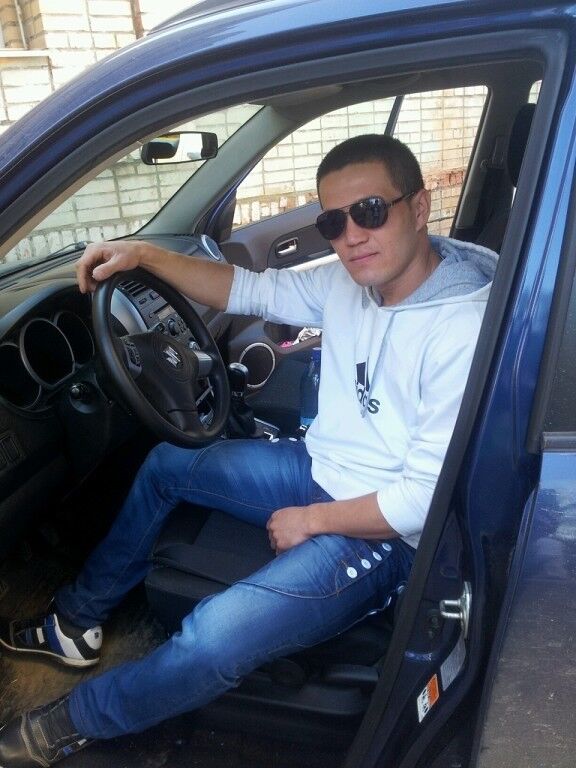  ,   Farid, 36 ,  