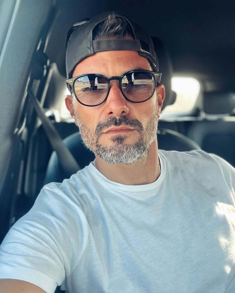  -,   , 46 ,   