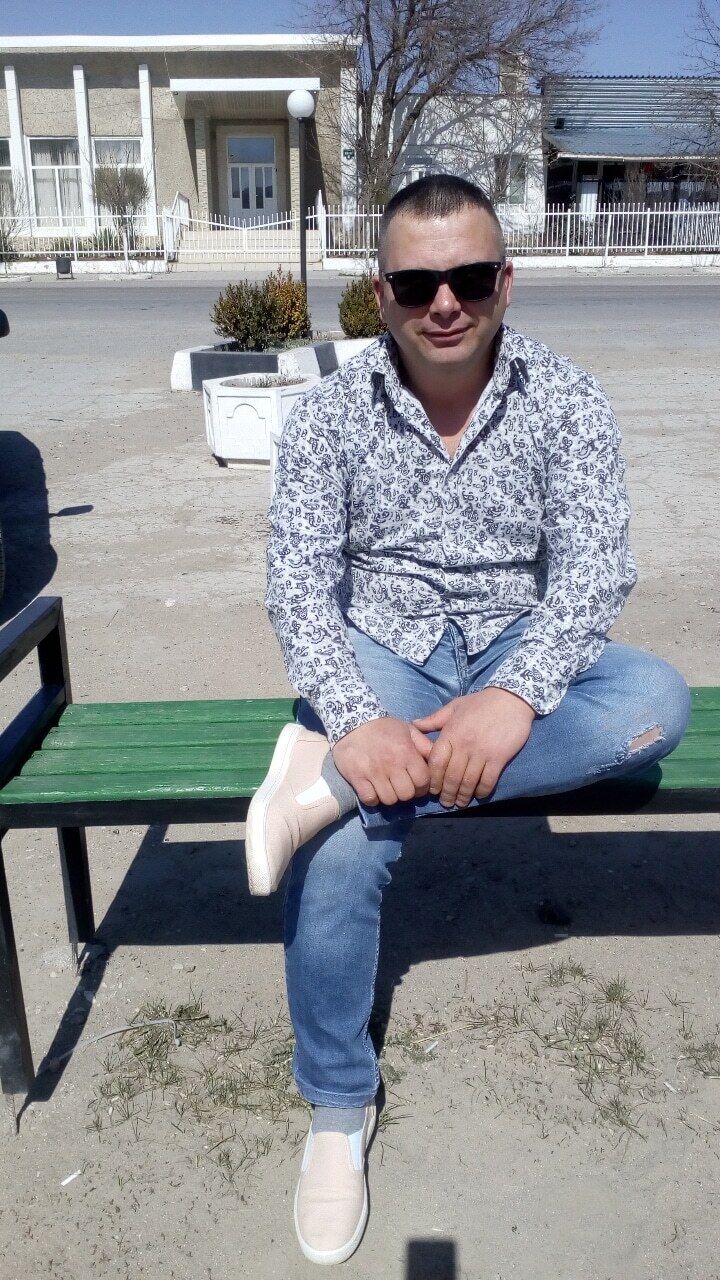  23685478  Vitalic, 46 ,    