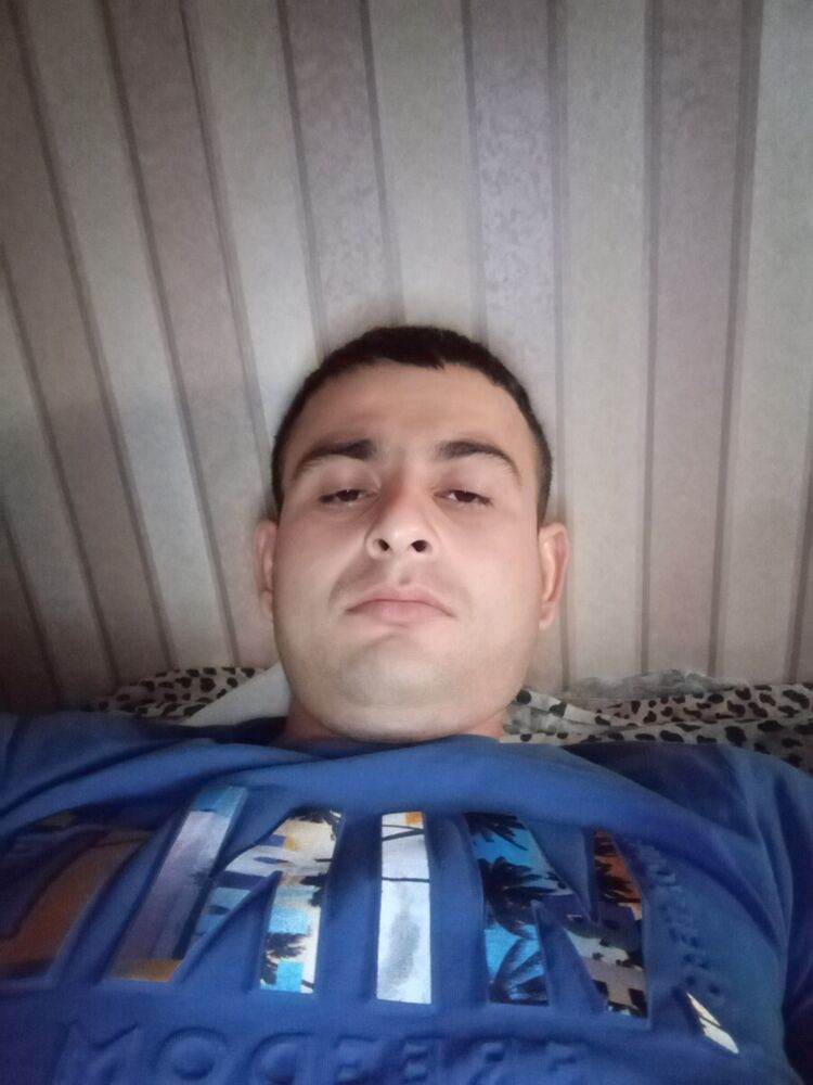  21699808   , 33 ,    