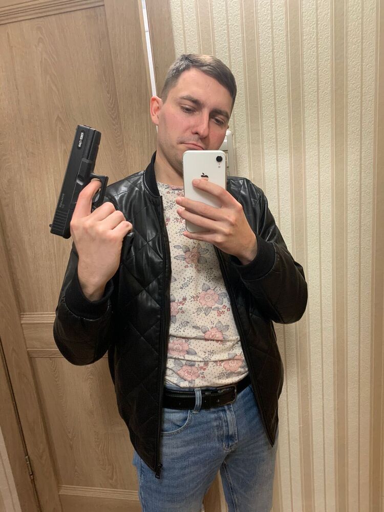  42859858  , 24 ,    