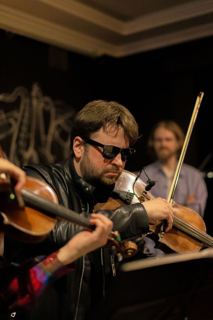  36957498  , 44 ,    -