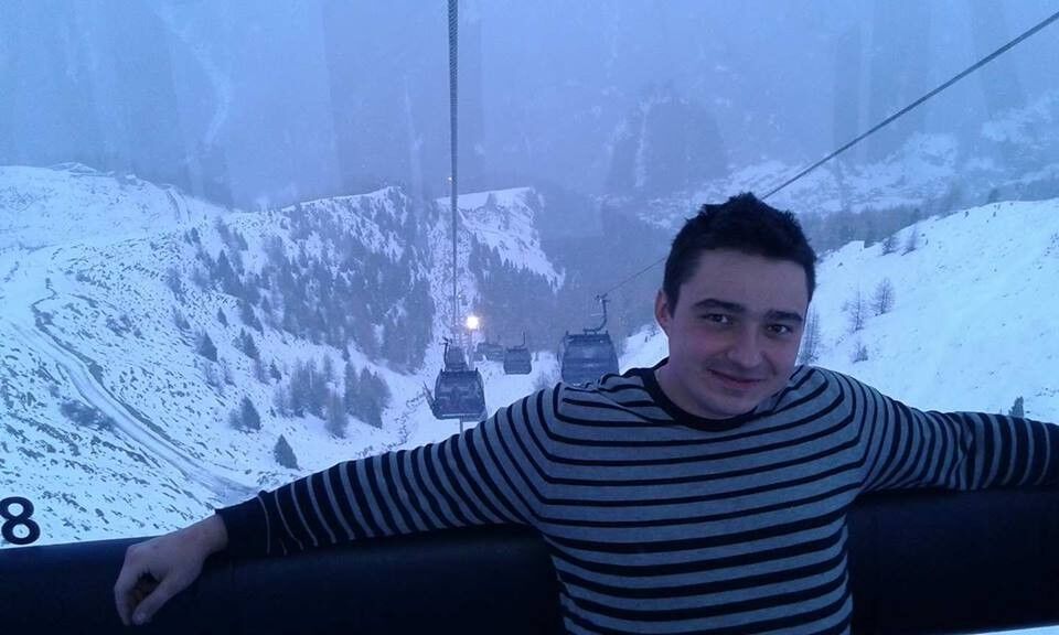  12238108  Artem Bella, 32 ,    Liptovske Revuce