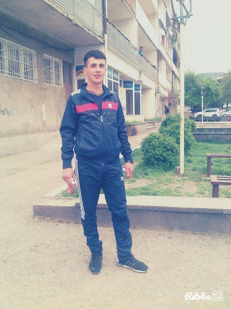  10381548  Alex, 29 ,    