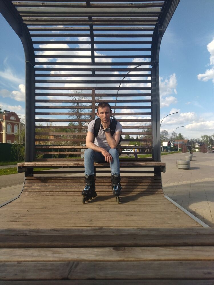 46609568  Alex, 36 ,     