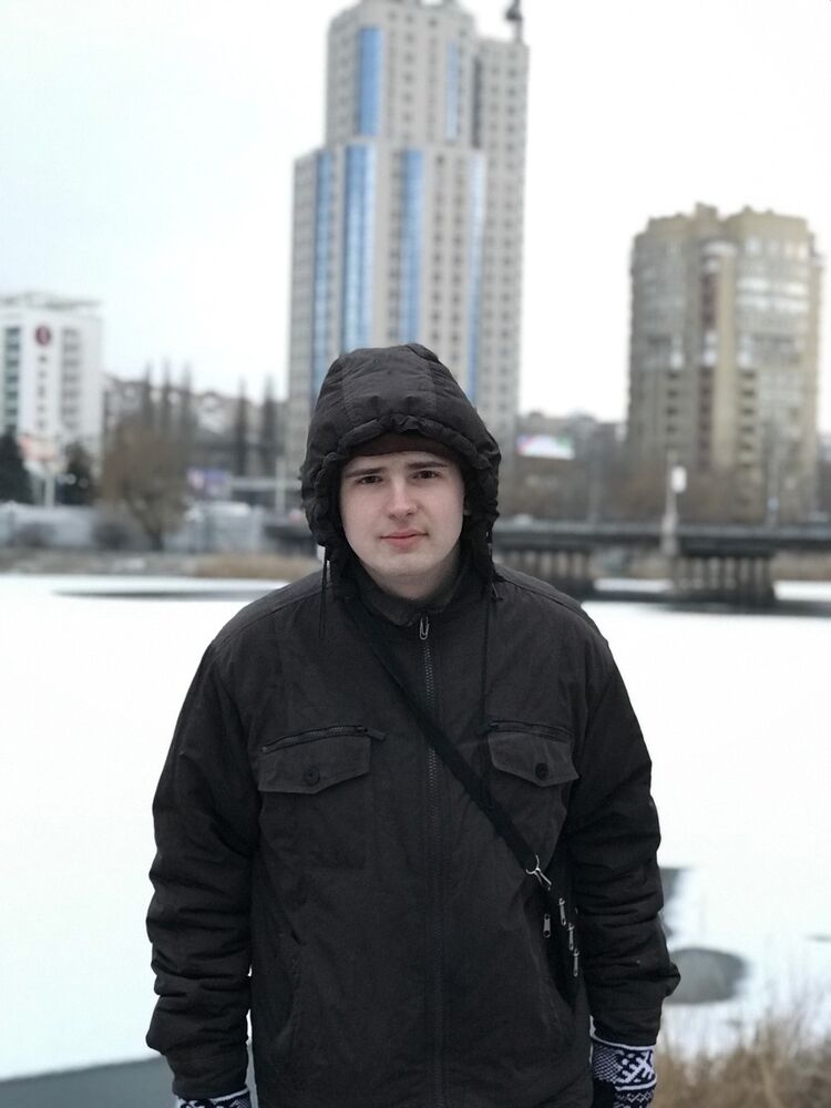  19112298  Serzh1996, 29 ,    