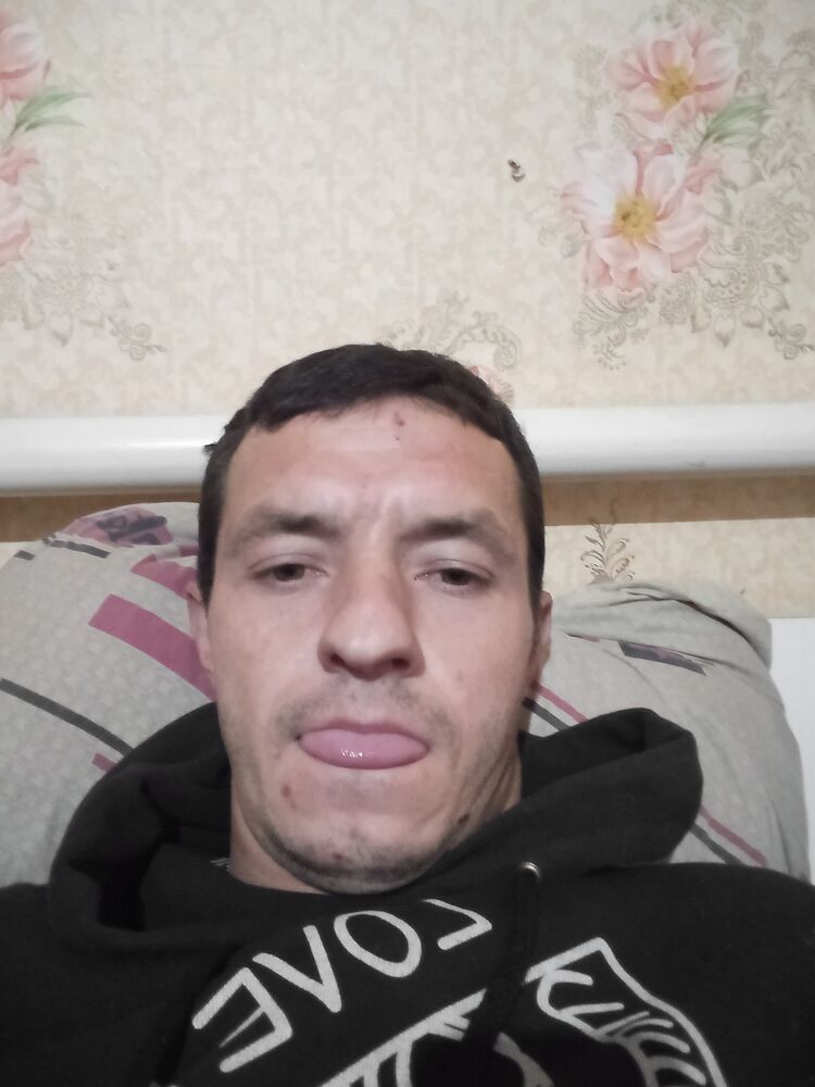  46999338  , 33 ,    