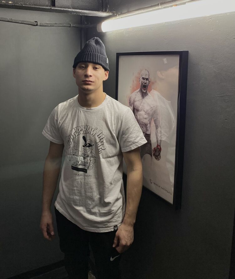  -,   , 25 ,   