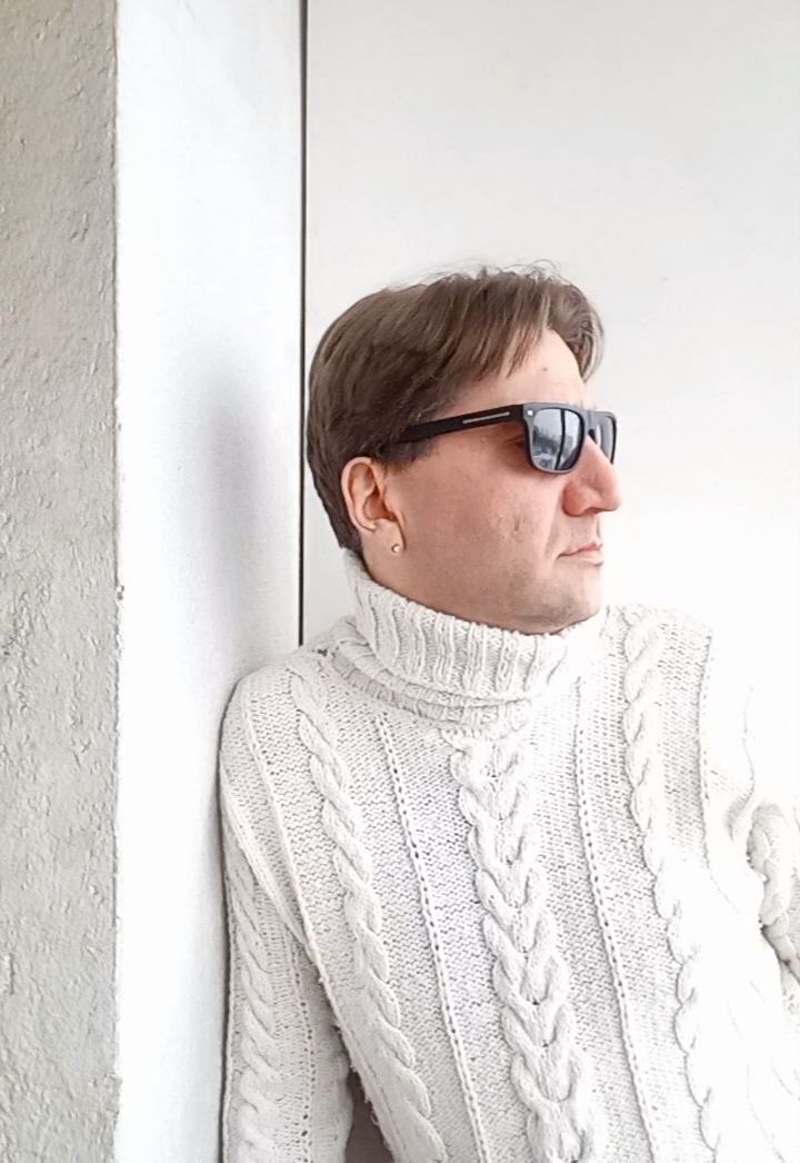  ,   Aksel, 48 ,   ,   , c , 