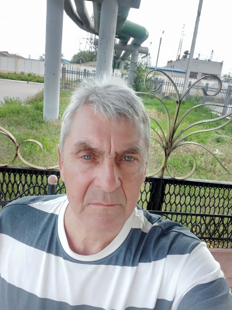  52269588  Vyacheslav, 58 ,    