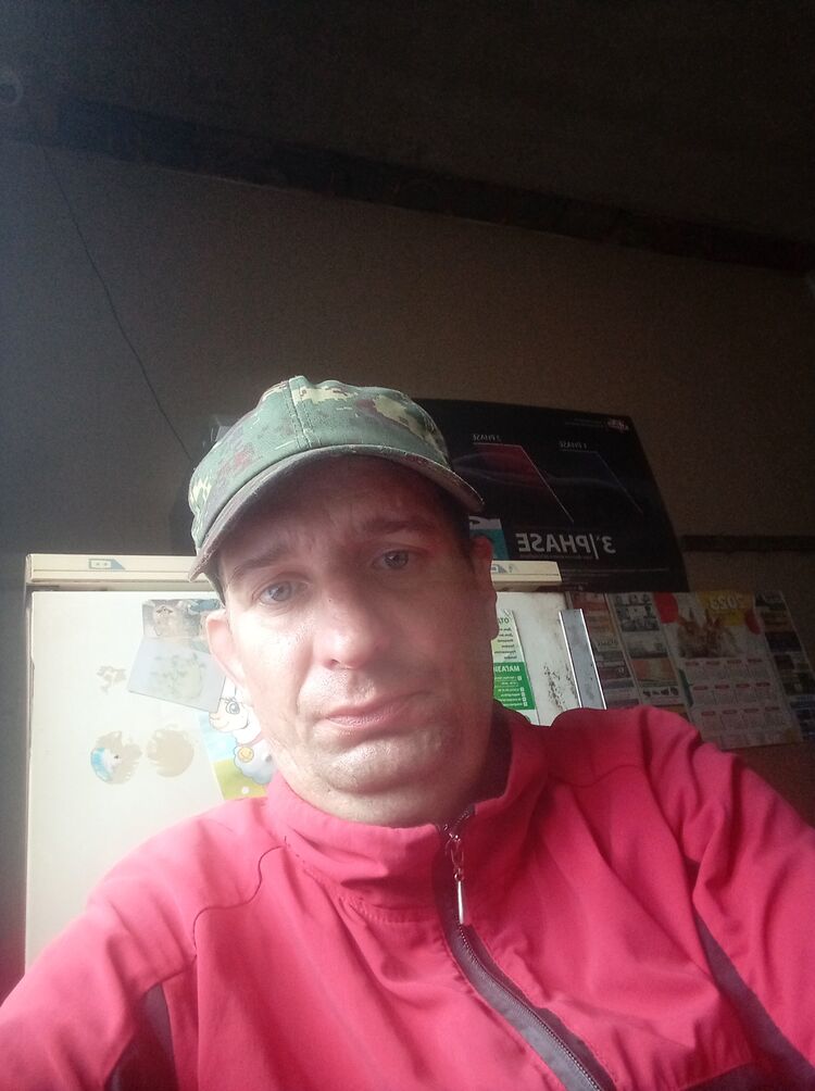  46403838  , 37 ,    