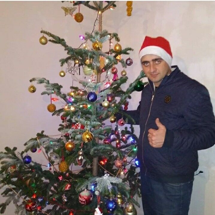  18648988  , 34 ,    