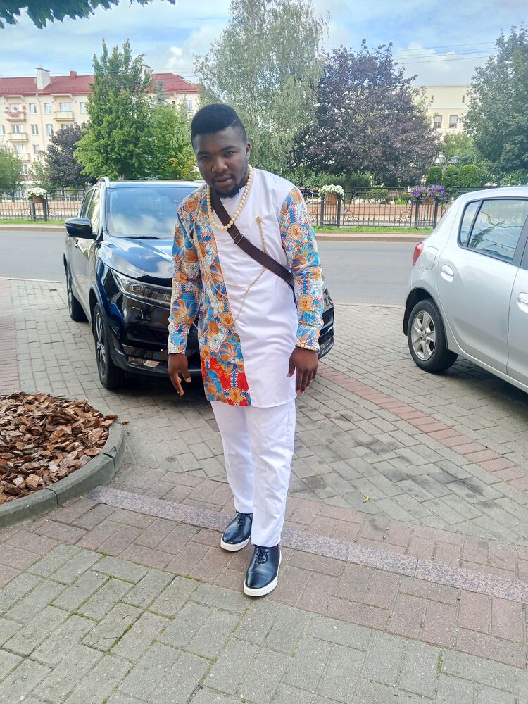  54017408  Brice loic, 45 ,    