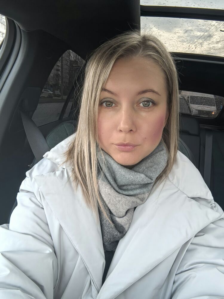  53783758  Asia, 36 ,     