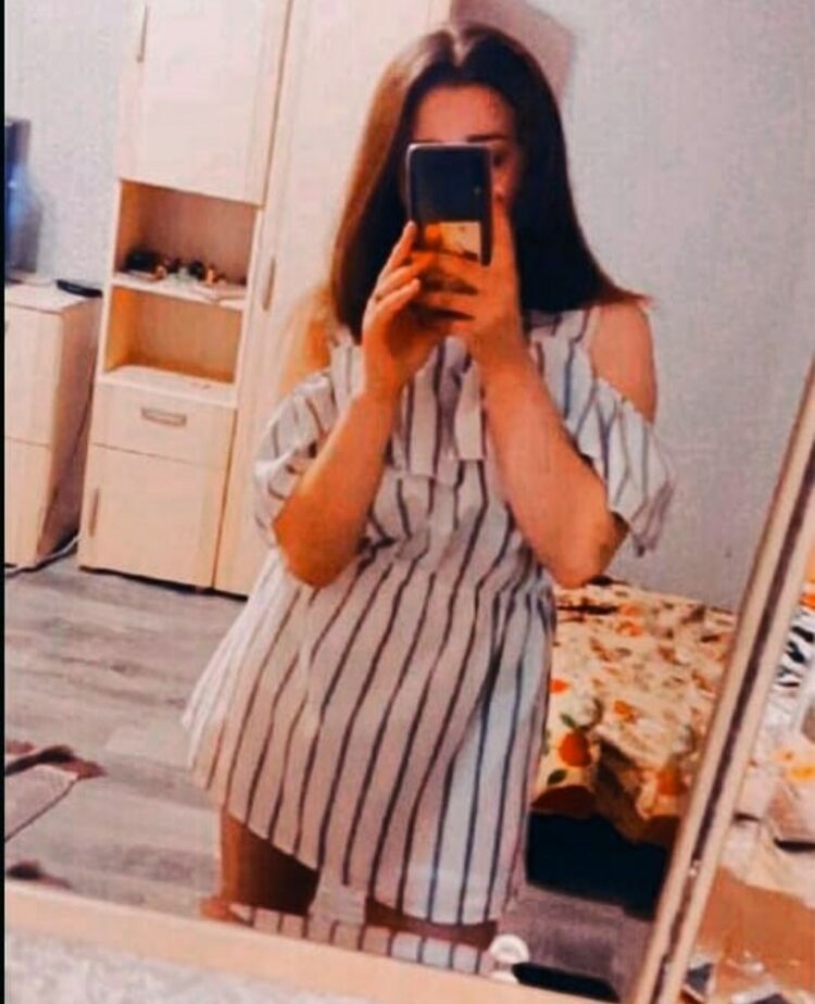  31756928  Alina, 24 ,    
