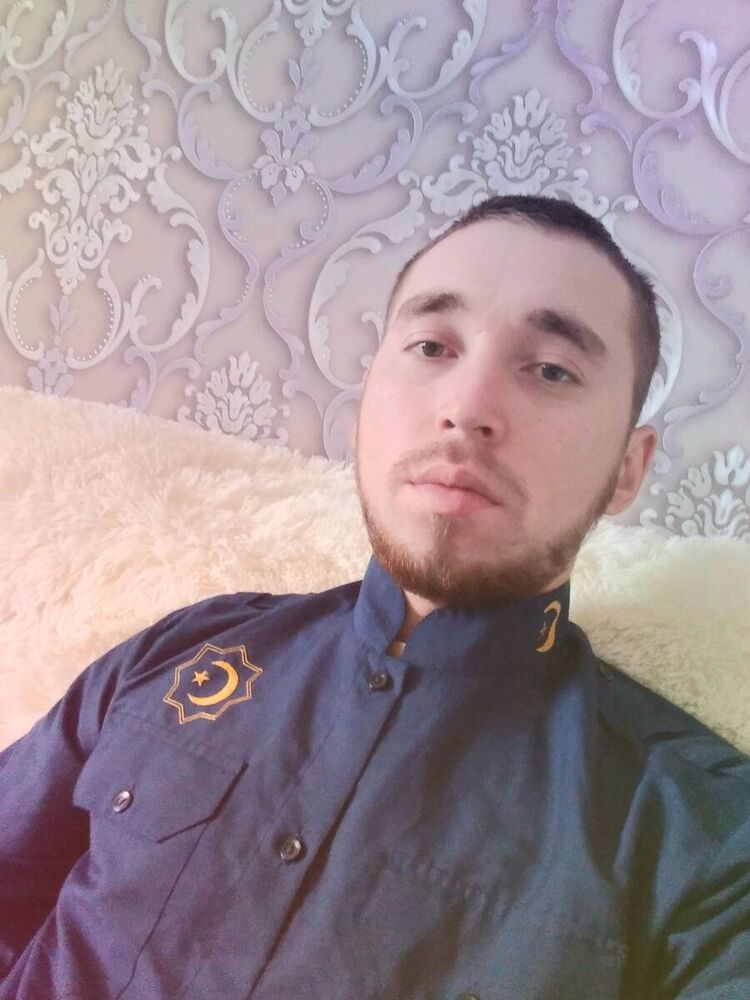  22456698  Roma, 28 ,    