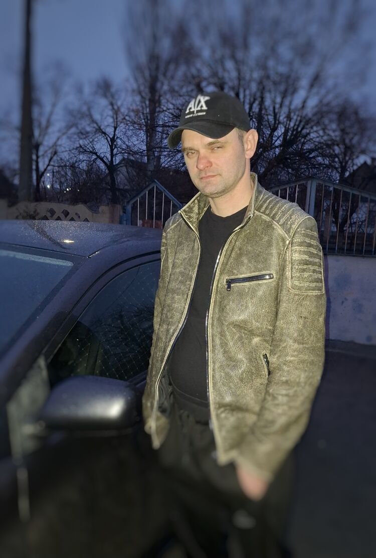  ,   Alexander, 37 ,   c 