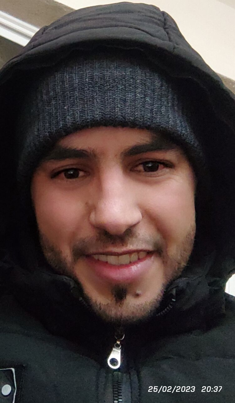  33171578  Abdeslam, 31 ,    