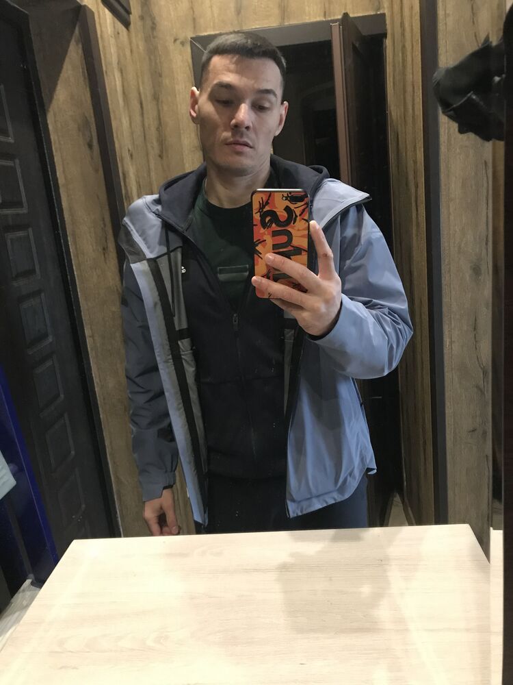  28432948  , 35 ,    