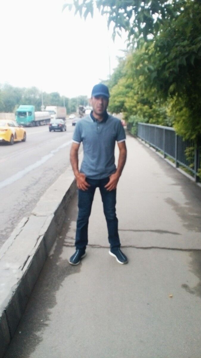  ,   Artur, 45 ,   ,   , c 