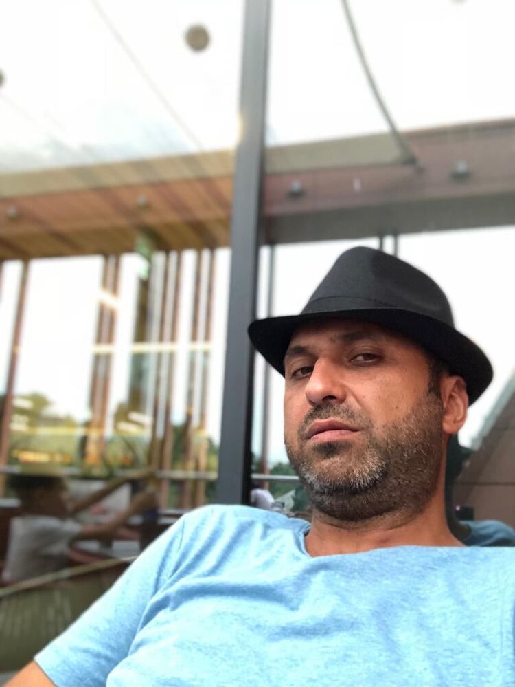  15311068  , 40 ,    -