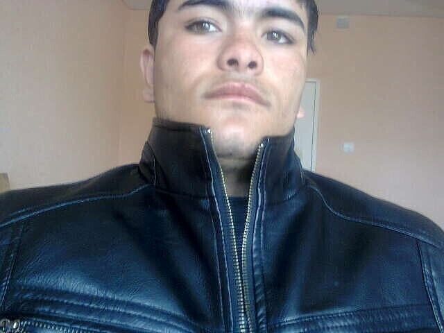  40050778  Azimhon, 31 ,    
