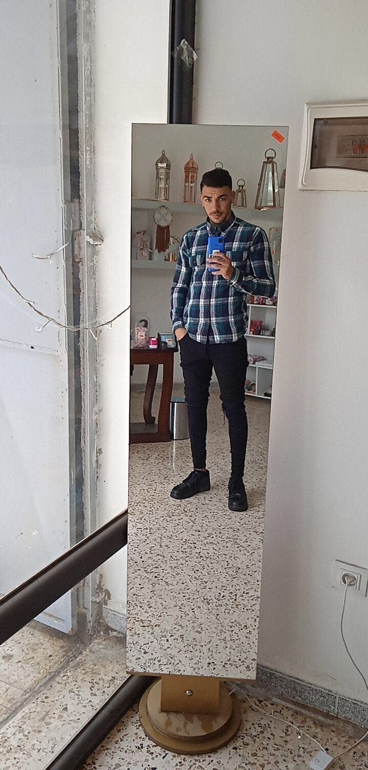  39587978  Sami, 27 ,    Algiers