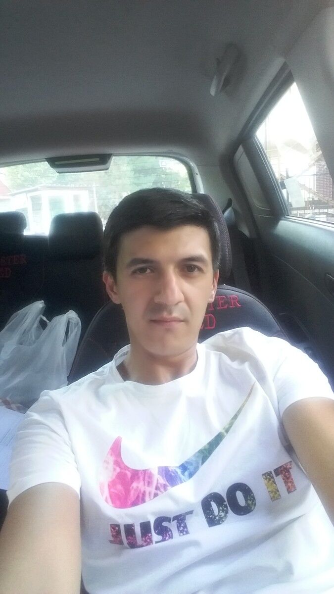  9704168  Doston, 37 ,    