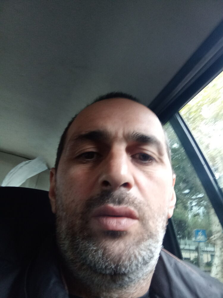  23991278  Joni, 44 ,    