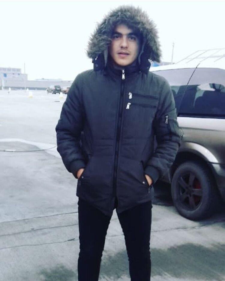  48582838  , 31 ,    