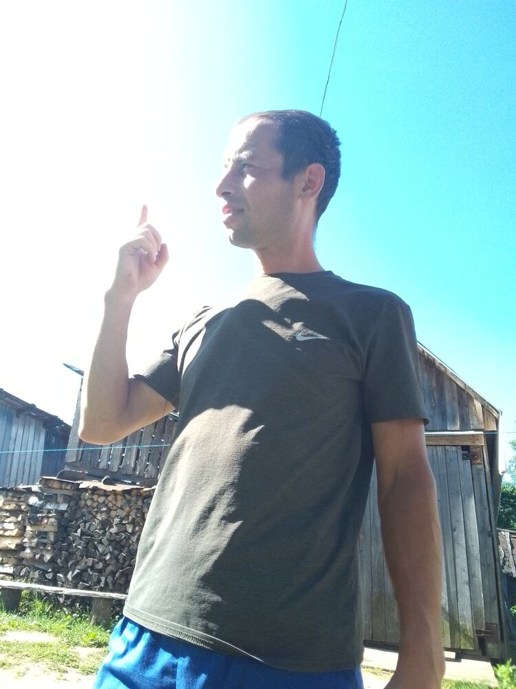  44517818  Alexei, 34 ,    