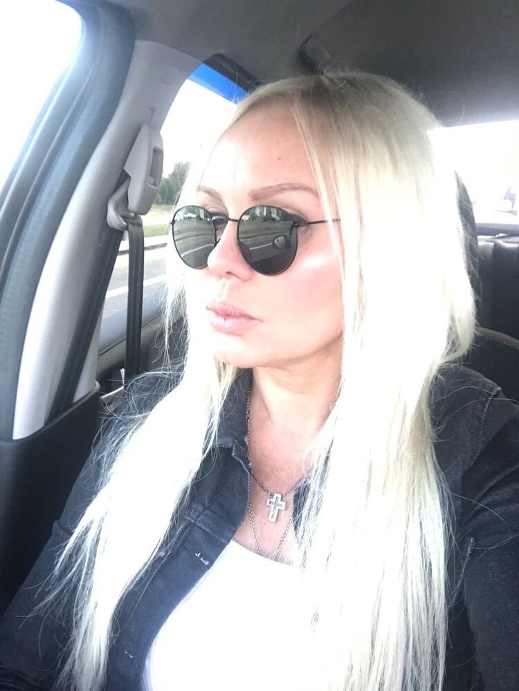  --,   Alla, 44 ,   ,   , c 