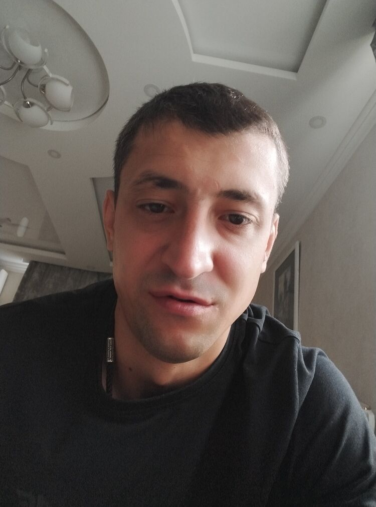  44949958  , 31 ,    