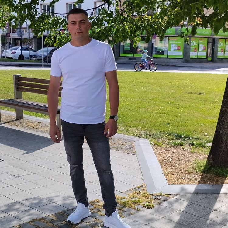 ���� 49917718 ����� ������, 24 ����, ���� ���������� � Ziar