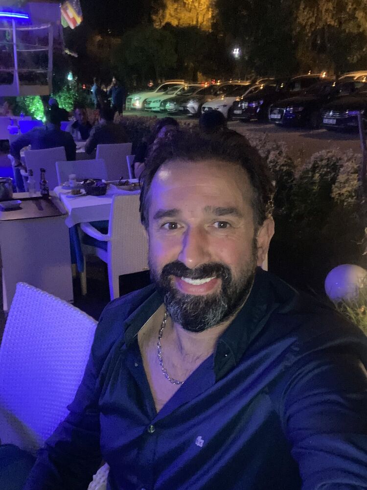  40375438  Aslan, 48 ,    