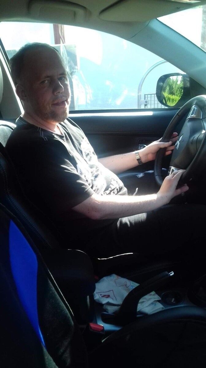  18777118  Eduard, 46 ,    Schweinfurt
