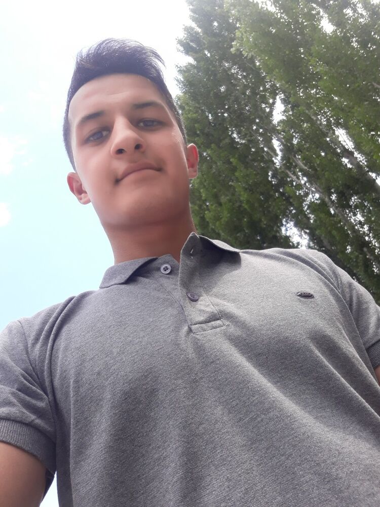  19359638  Denis, 25 ,    