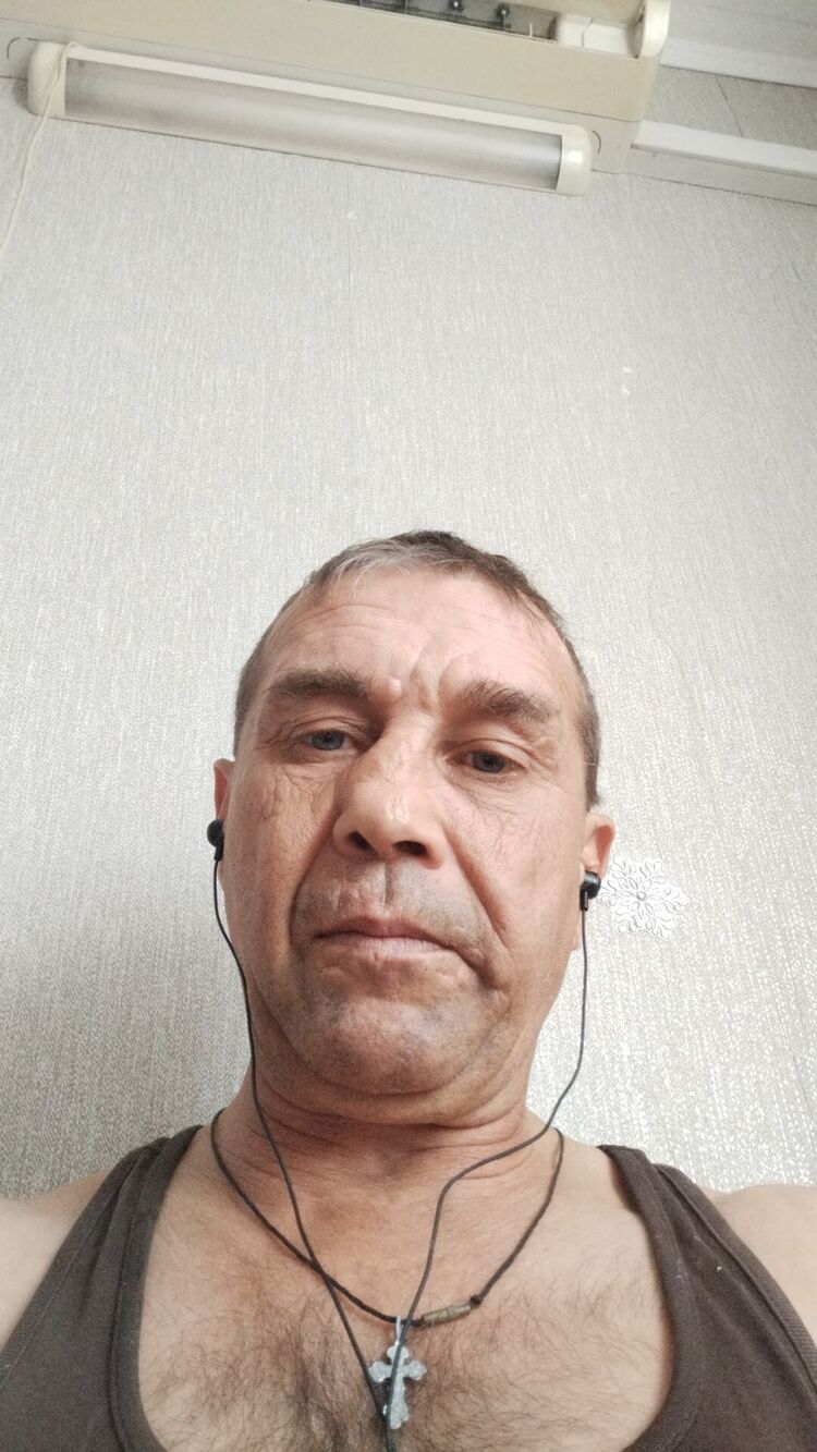  47389508  , 52 ,    