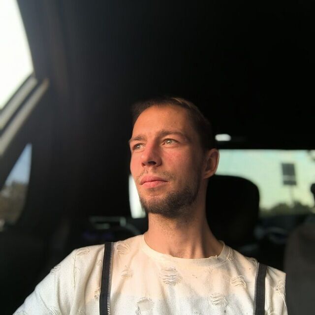  37343778  , 32 ,    