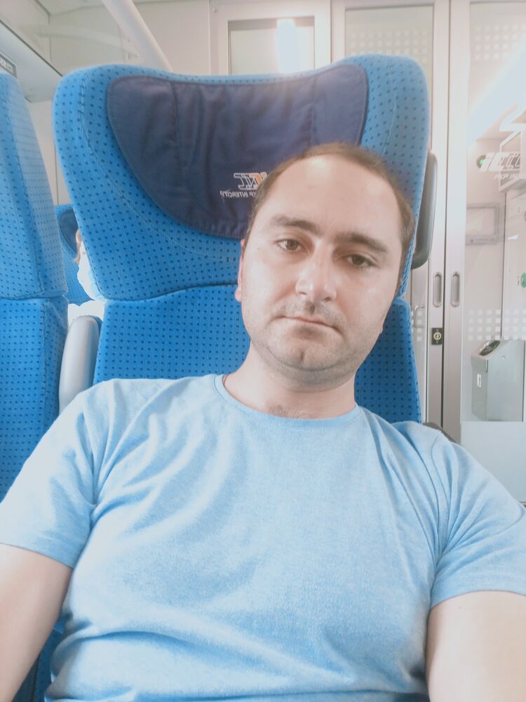  23345388  Lasha, 34 ,    