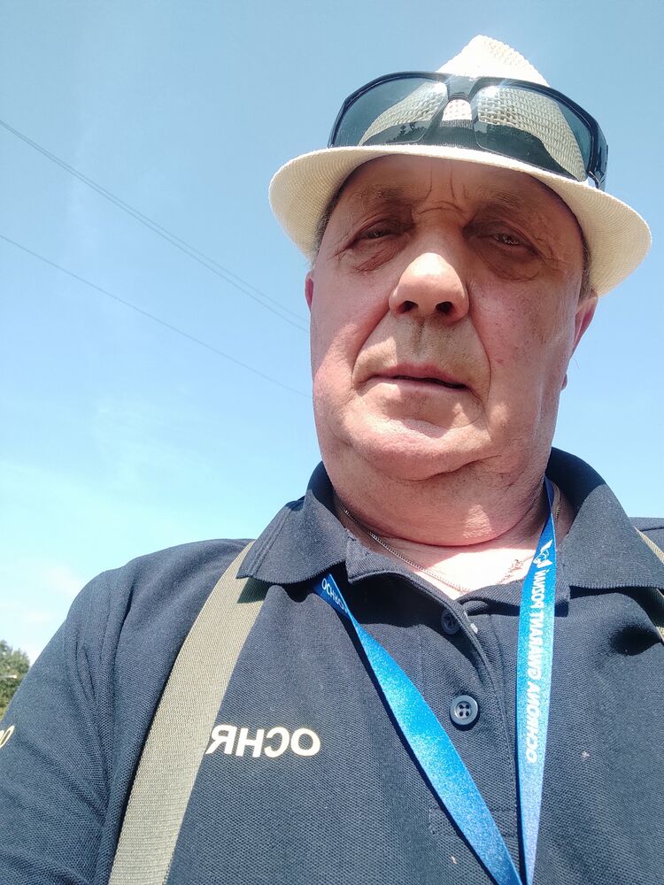  46991048  Andrzej, 67 ,    