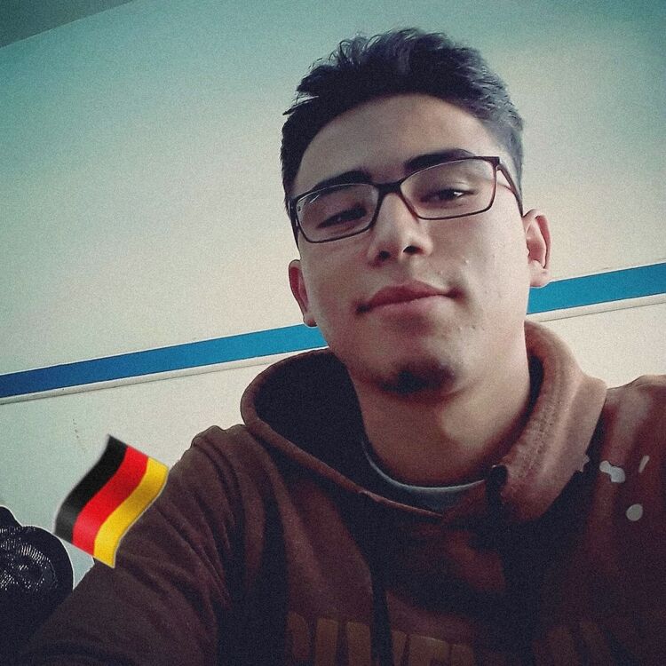  38674588  PIZARRO, 24 ,    