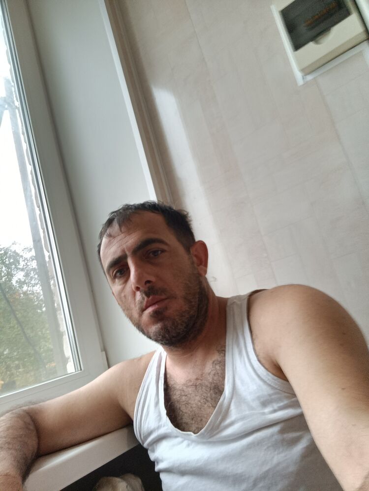  46682718  , 36 ,    