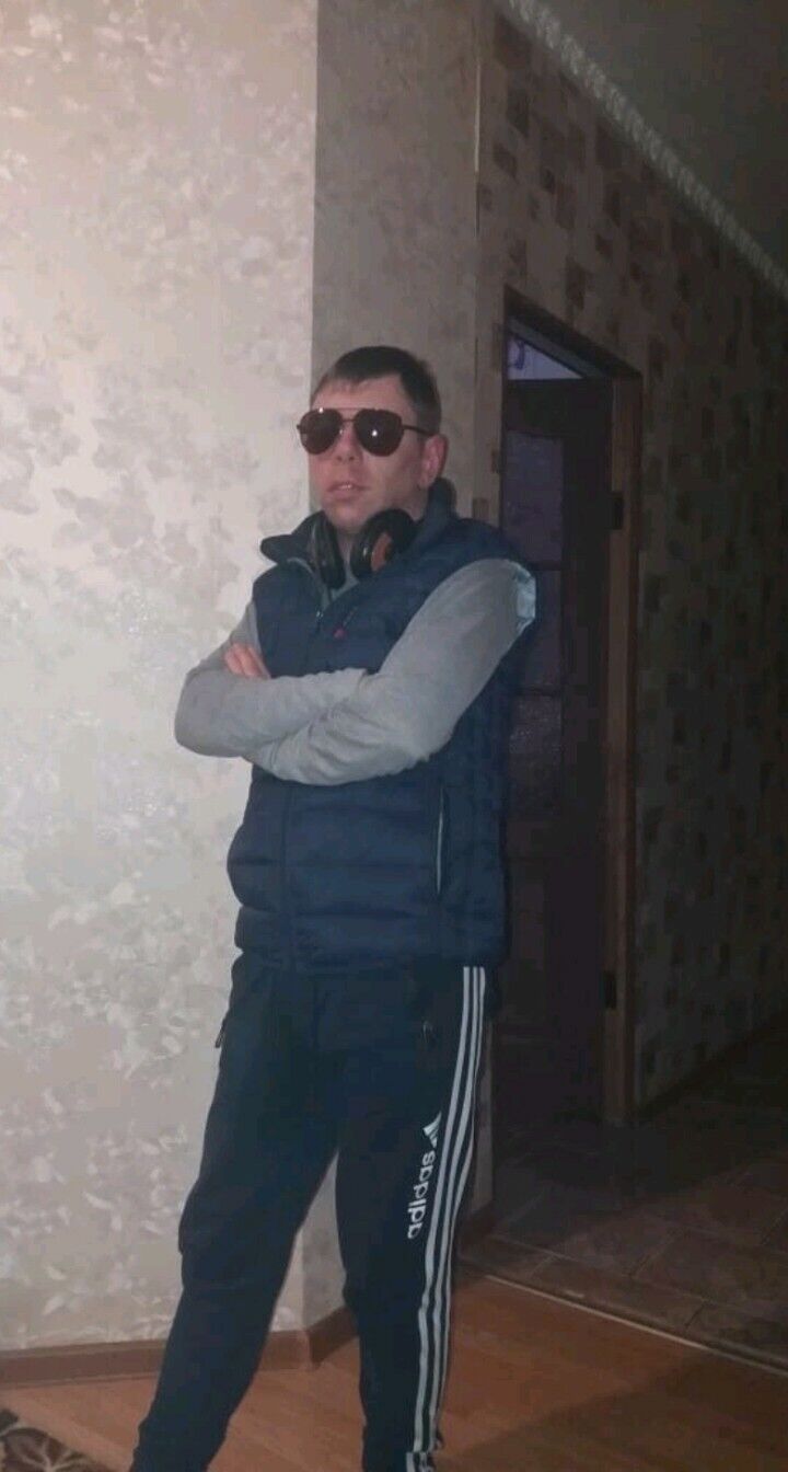  45808948  , 41 ,    