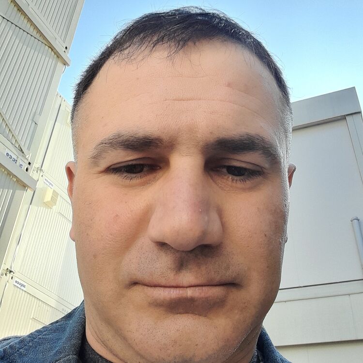  Zwijndrecht,   Mammadali, 42 ,   ,   