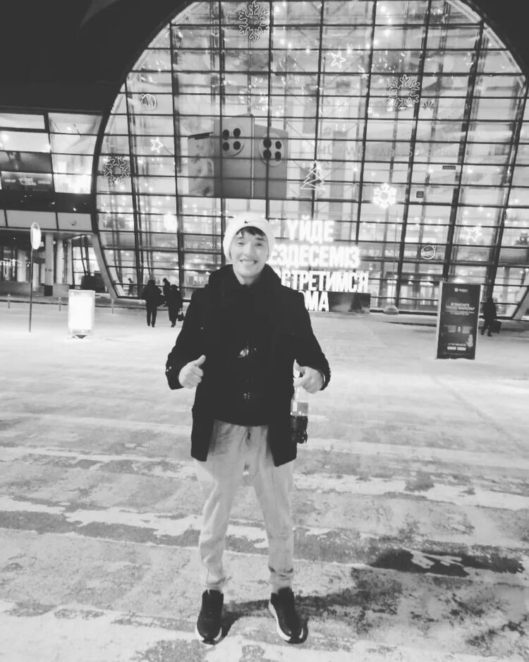  43283598  Omir, 28 ,    